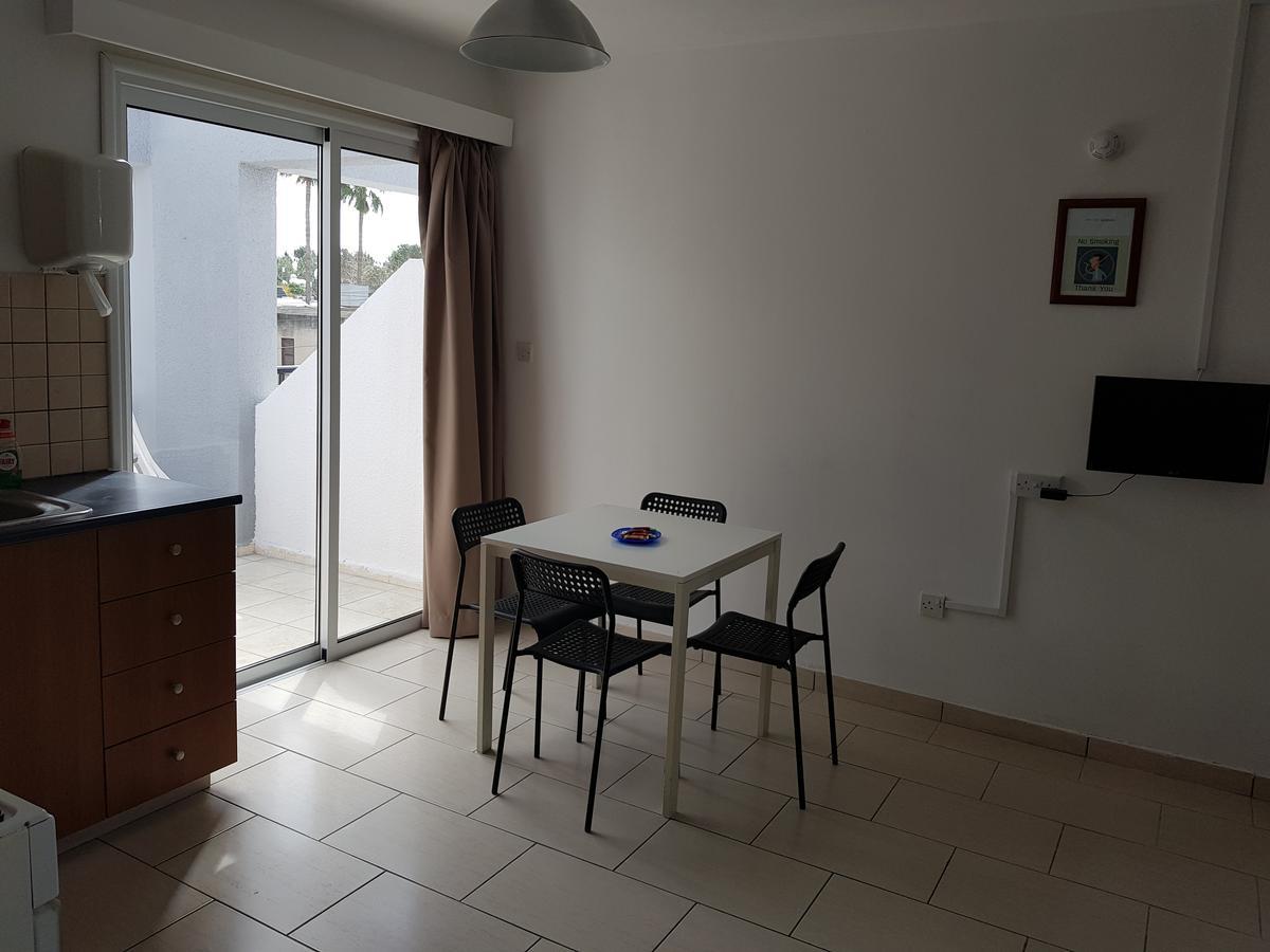 شقة بافوس  في Valentinos Court المظهر الخارجي الصورة